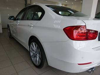 2012 BMW 3-Series Photos