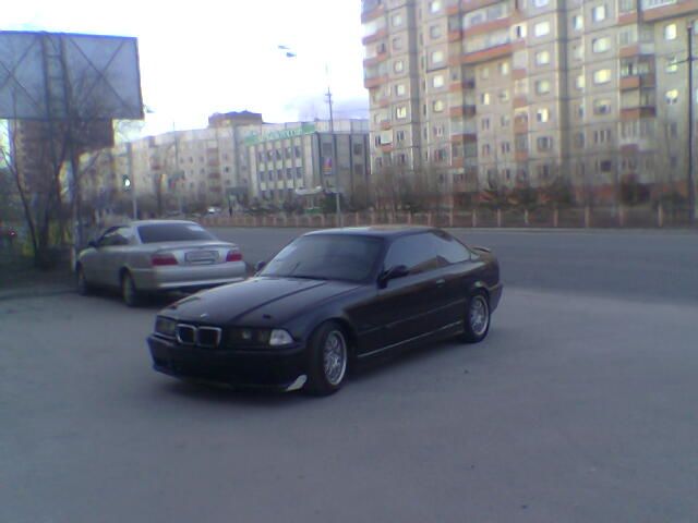 1993 BMW 325I