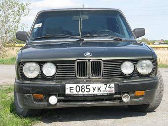 1983 BMW 5-Series Photos