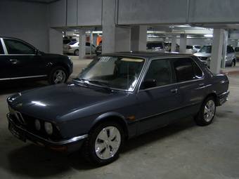 1983 BMW 5-Series Photos