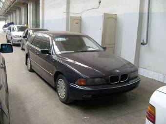 1997 BMW 5-Series Photos