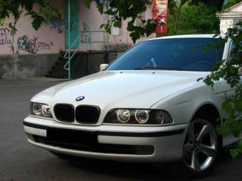 1999 BMW 5-Series Pictures