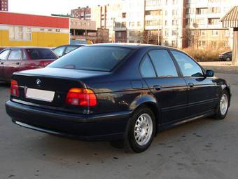 2000 BMW 5-Series Images