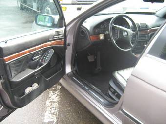 2000 BMW 5-Series Images