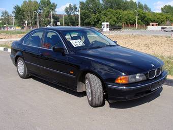 2000 BMW 5-Series Photos
