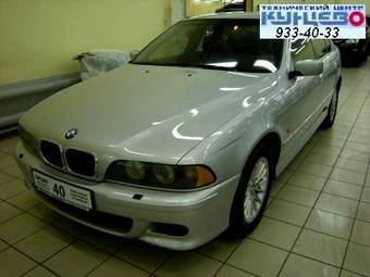 2001 BMW 5-Series Photos