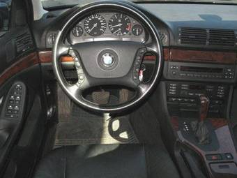 2001 BMW 5-Series Photos