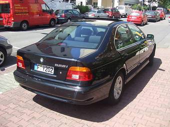 2002 BMW 5-Series Photos