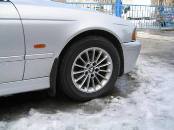 2002 BMW 5-Series Photos