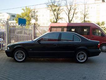 2002 BMW 5-Series Pictures