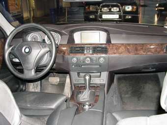 2004 BMW 5-Series Photos