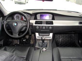 2004 BMW 5-Series Pictures