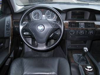 2004 BMW 5-Series Photos