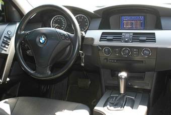 2004 BMW 5-Series Pictures