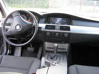 2004 BMW 5-Series Pictures