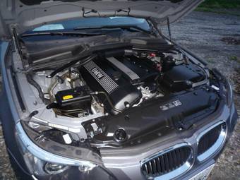 2004 BMW 5-Series Photos