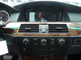 2005 BMW 5-Series Images