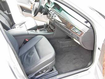 2005 BMW 5-Series Pictures