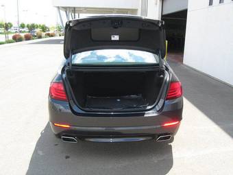 2010 BMW 5-Series Pictures