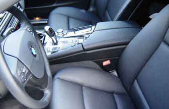 2011 BMW 5-Series Photos
