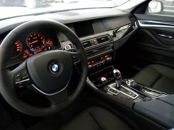 2012 BMW 5-Series Wallpapers