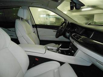 2011 BMW 5-Series Gran Turismo Wallpapers