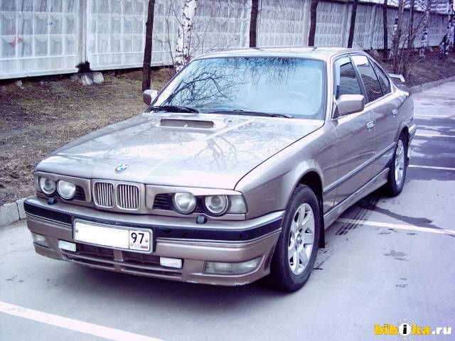 Бмв 520 1989
