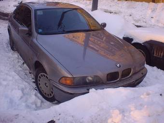 1998 BMW 523I