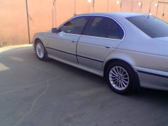 1998 BMW 523I