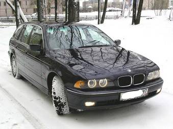 1999 BMW 523I