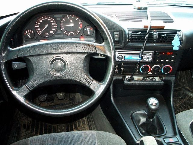 1993 BMW 525