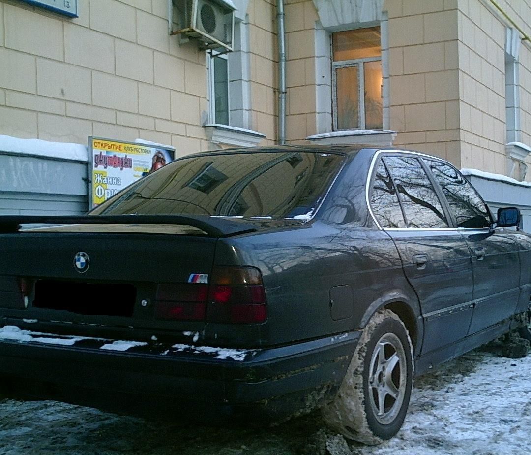 1990 BMW 525I