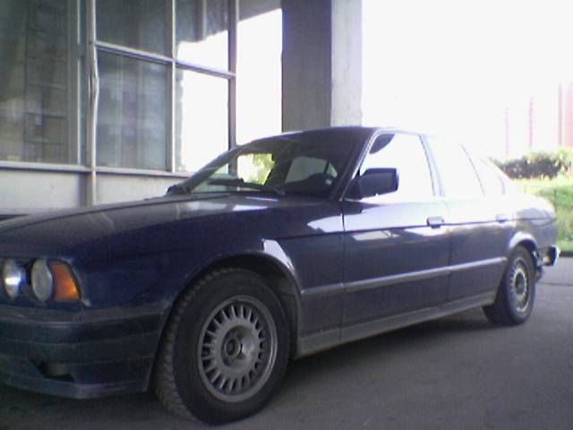 1991 BMW 525I