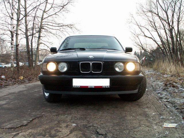 1993 BMW 525I