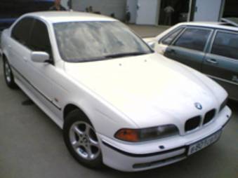 1998 BMW 525I