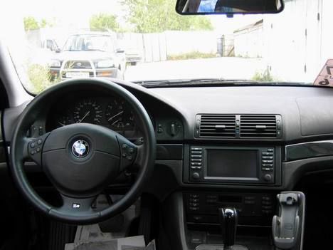 2002 BMW 525I