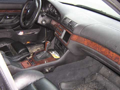 2000 BMW 528