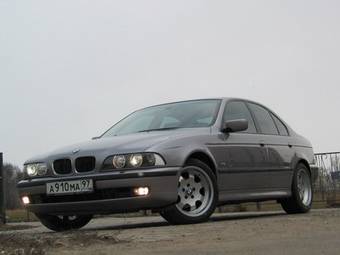 1999 BMW 528I