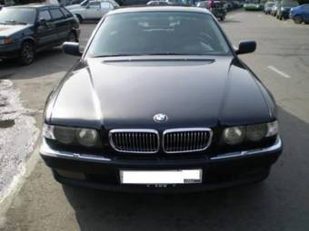 1995 BMW 7-Series Pictures