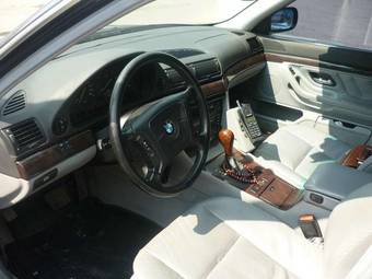 1997 BMW 7-Series Pictures