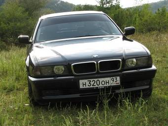 1997 BMW 7-Series Pictures