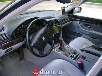 1997 BMW 7-Series Pictures