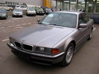 1998 BMW 7-Series Pictures