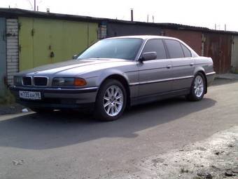 1998 BMW 7-Series Photos