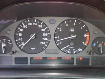 1998 BMW 7-Series Images