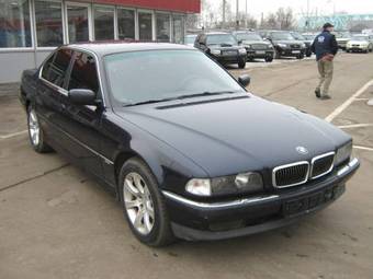 1998 BMW 7-Series Pictures