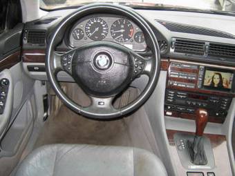 1998 BMW 7-Series Photos
