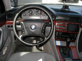 1998 BMW 7-Series Pictures