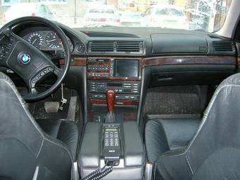 2000 BMW 7-Series Photos