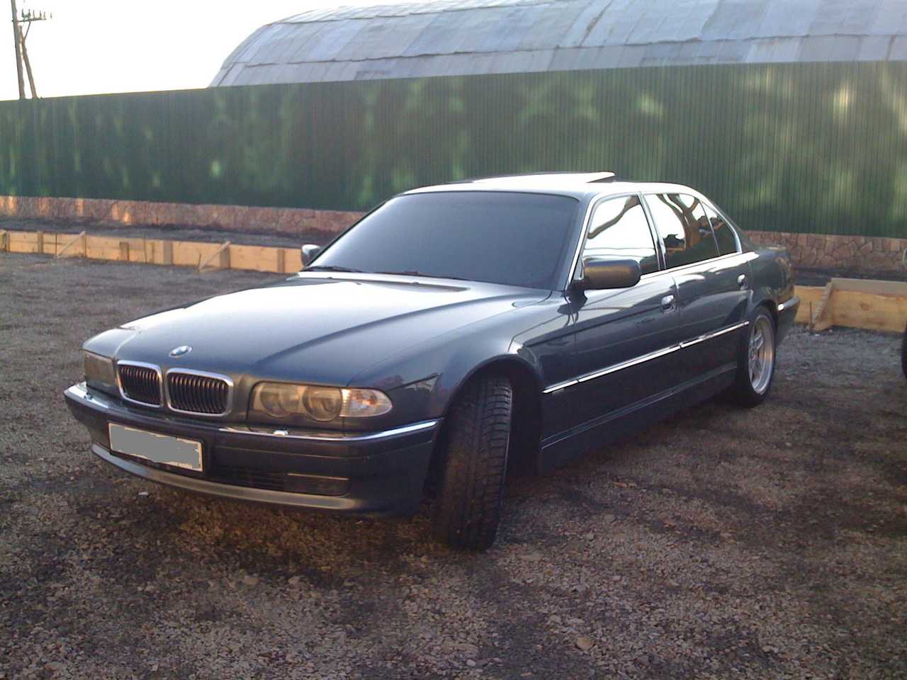 2000 BMW 7-Series